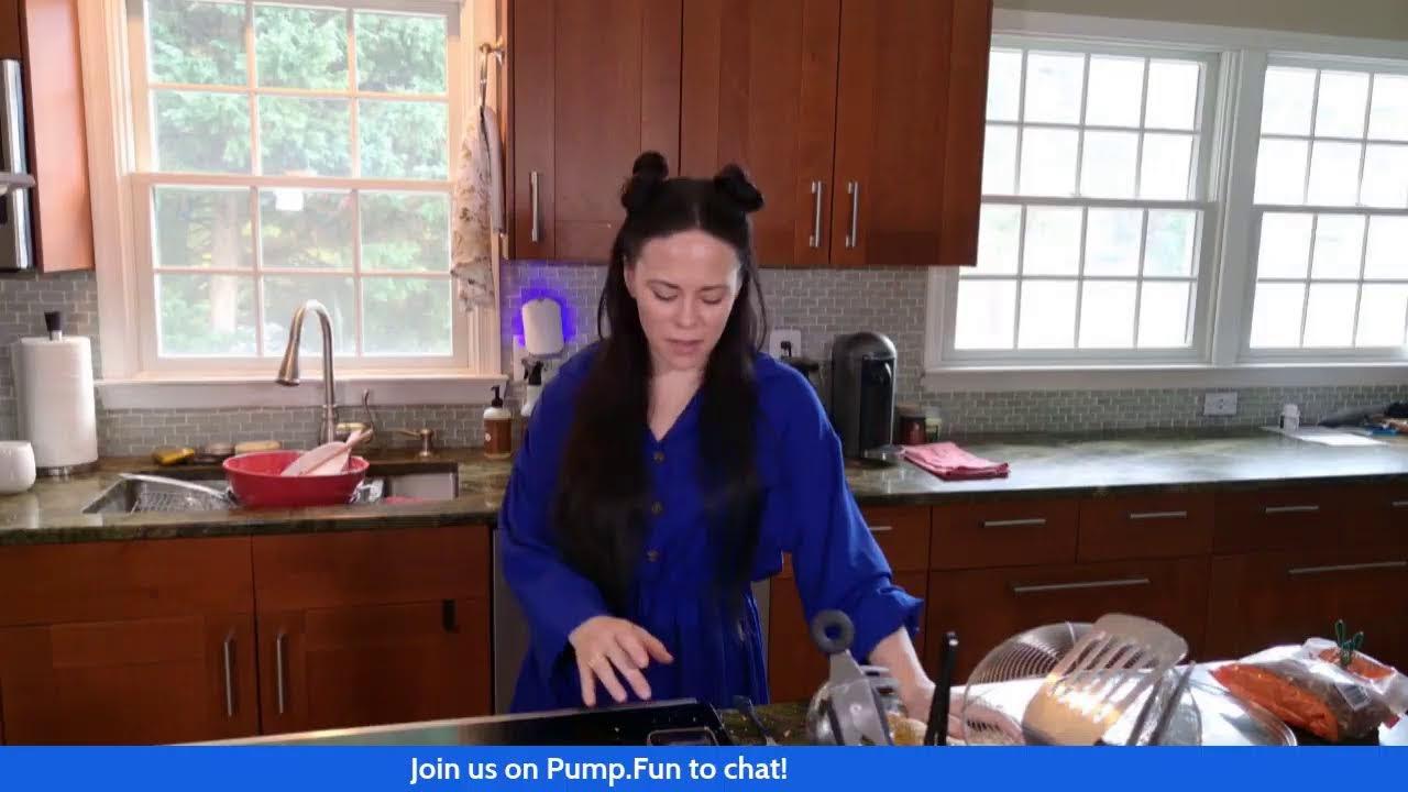 بگذارید او آشپزی کند: آیا نمونه کارهای شما پر شده است یا له شده؟ کدو حلوایی بلوط پر شده با مواد داخلش... کادنا چی؟